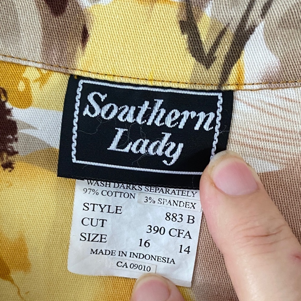 Southern Lady Yellow and Brown Floral Blazer - Picture 8 of 12